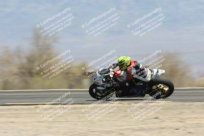 media/Apr-20-2025-CVMA (Sun) [[39090e8767]]/Race 9-Formula LW Twins Shootout/